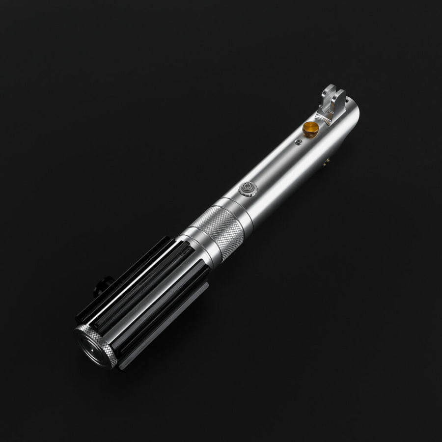 Sable de luz GRAFLEX V2 de Saber Legacy, ensamblado en México