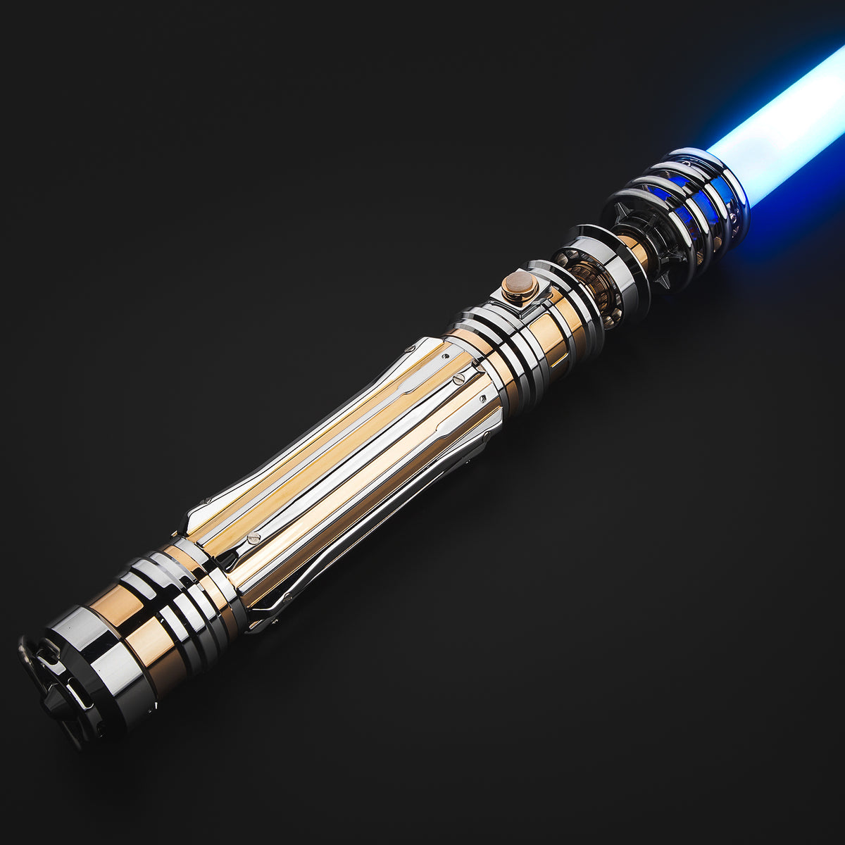Sable de luz ROYAL de Saber Legacy, ensamblado en México