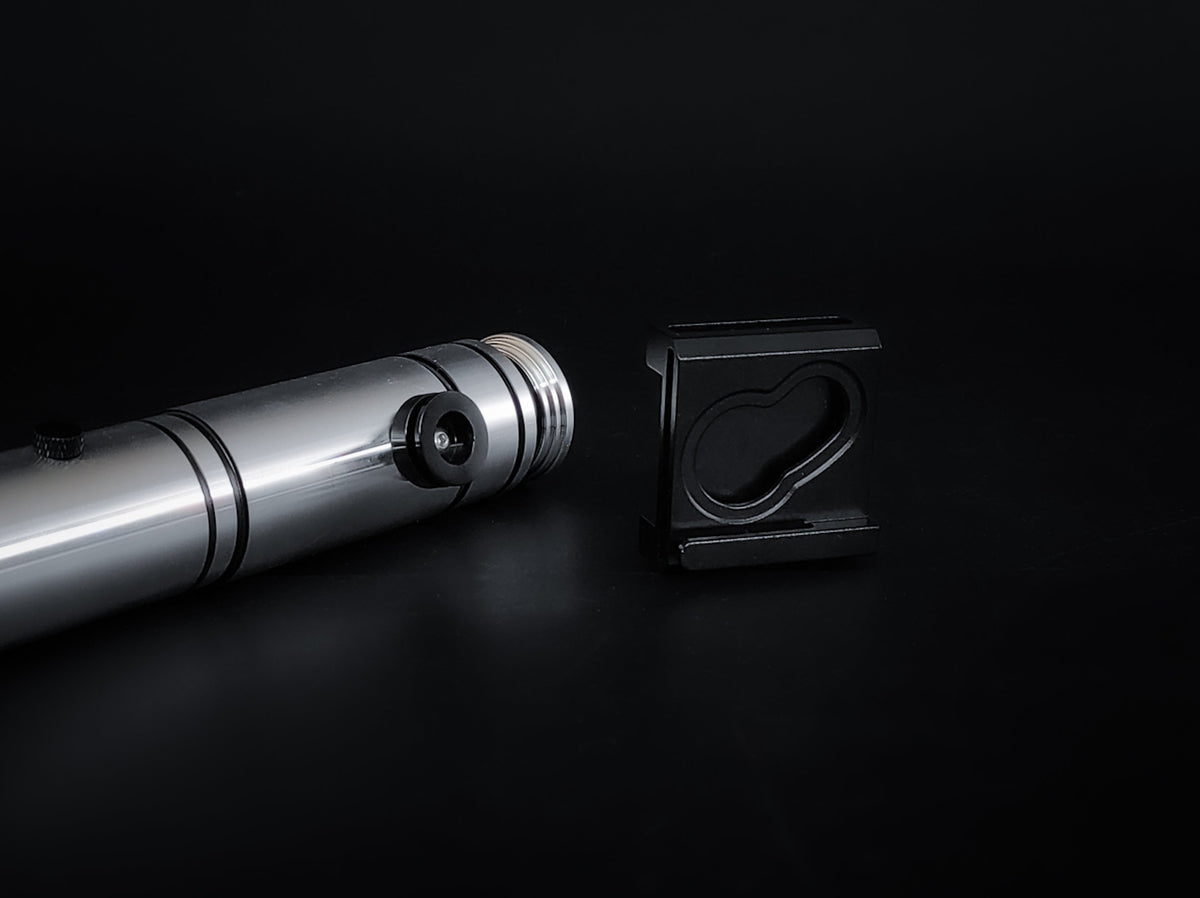 Módulos Covertec para colgar el sable de luz del cinturón — Saber Legacy