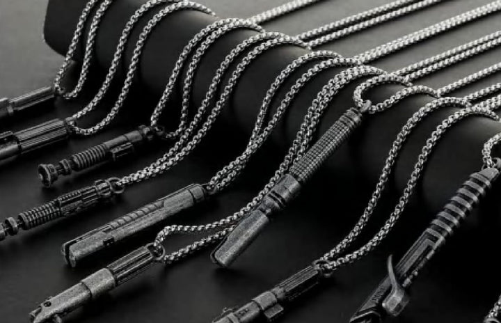 LIGHTSABER NECKLACE